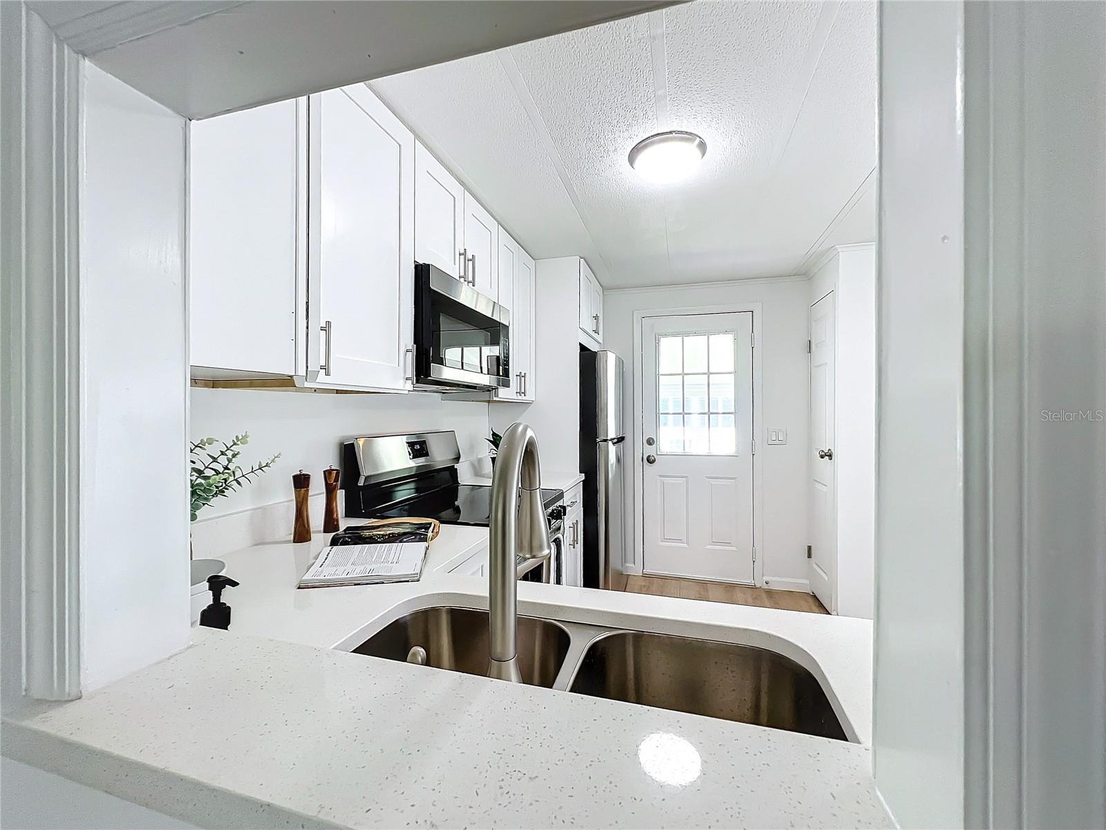 241 MENLO PARK AVE, DAVENPORT, FL, 33897