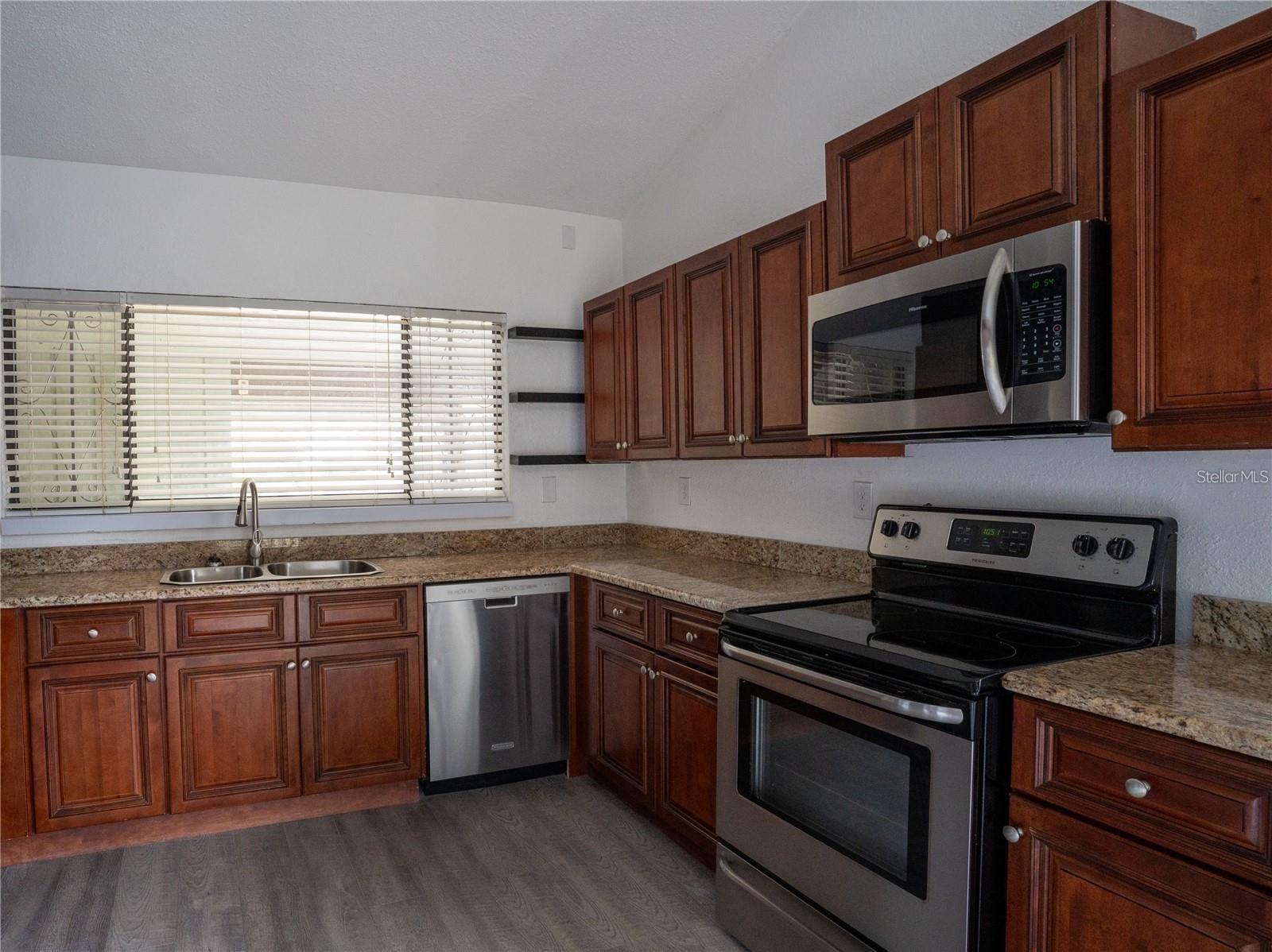 12 ROBYN LN, HAINES CITY, FL, 33844