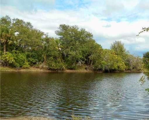 207 RAVENSWOOD BLVD, PORT CHARLOTTE, FL, 33954