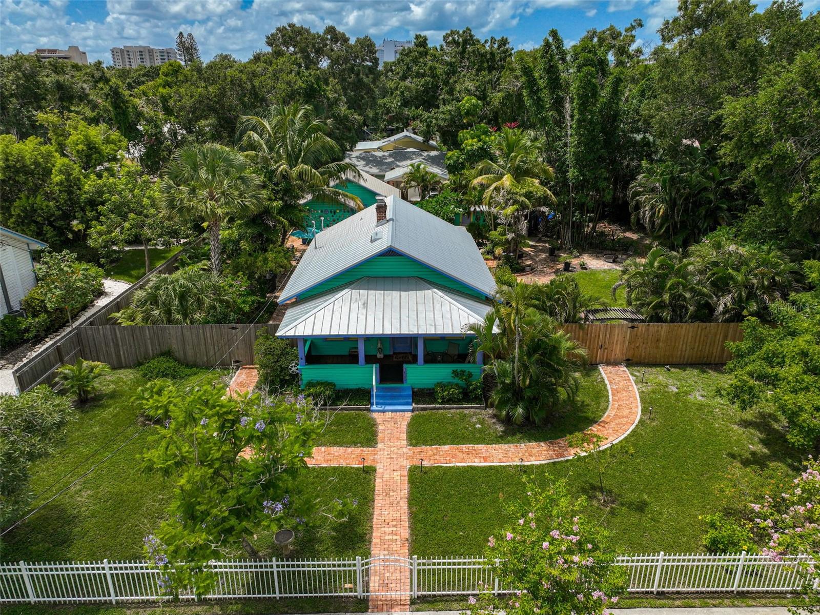 628 N ORANGE AVE, SARASOTA, FL, 34236