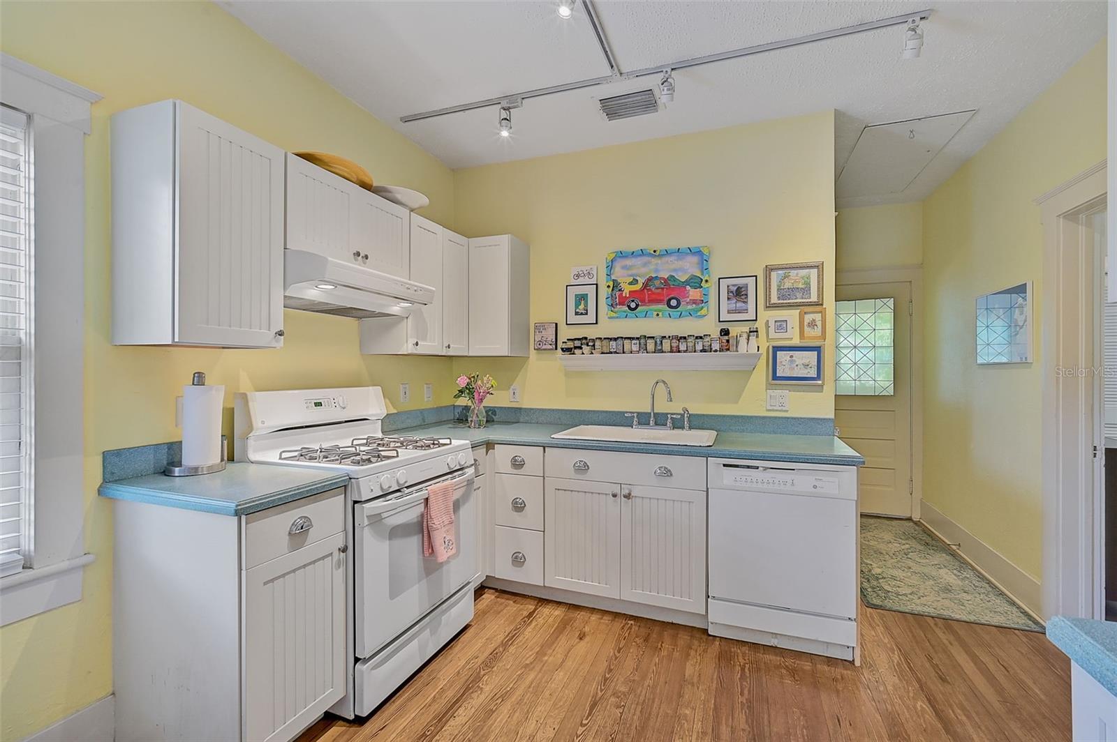 628 N ORANGE AVE, SARASOTA, FL, 34236