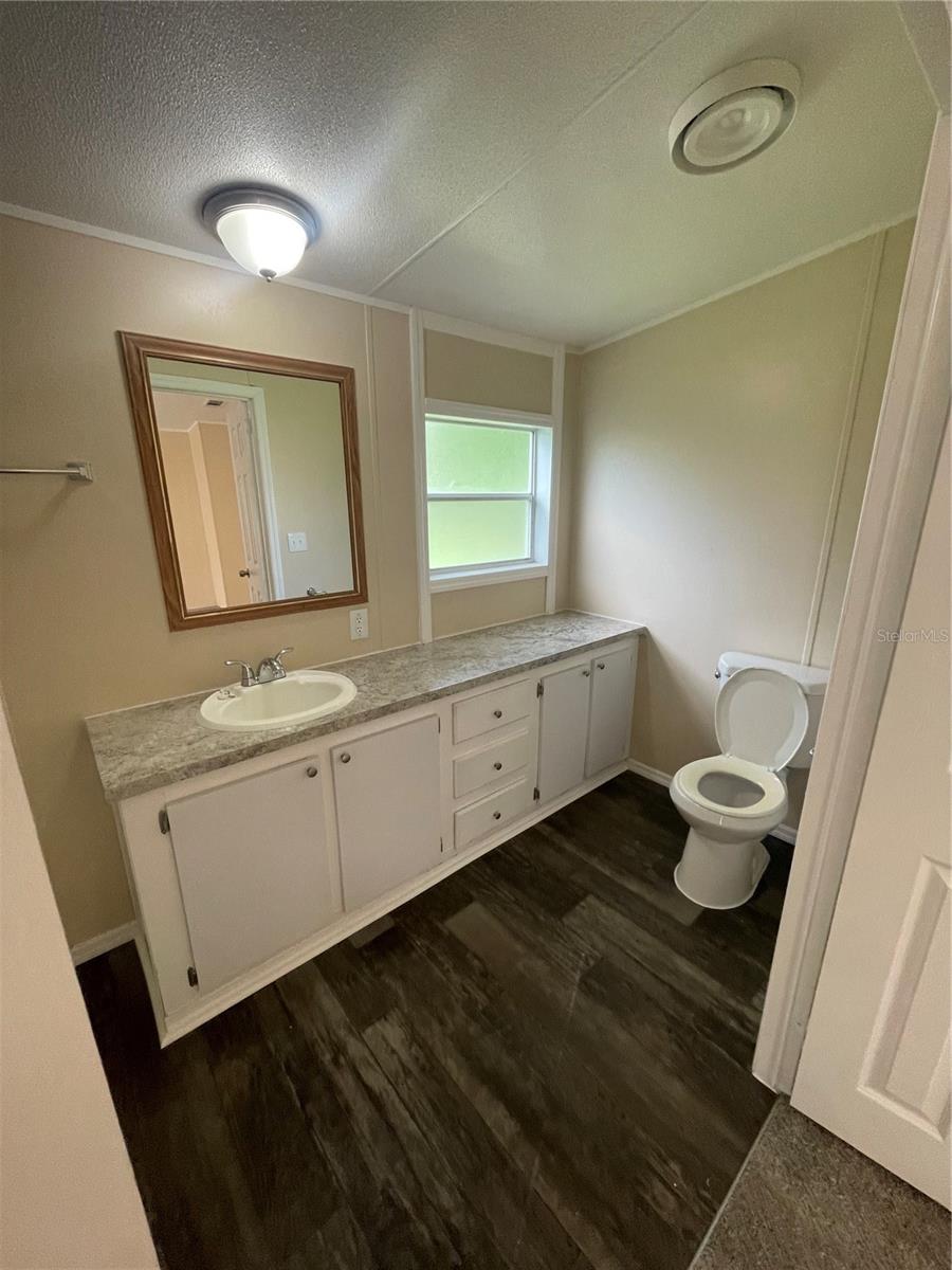 1220 EASY ST, LAKELAND, FL, 33811