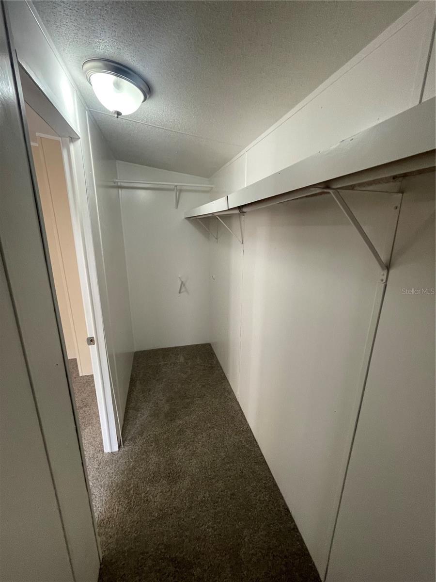 1220 EASY ST, LAKELAND, FL, 33811