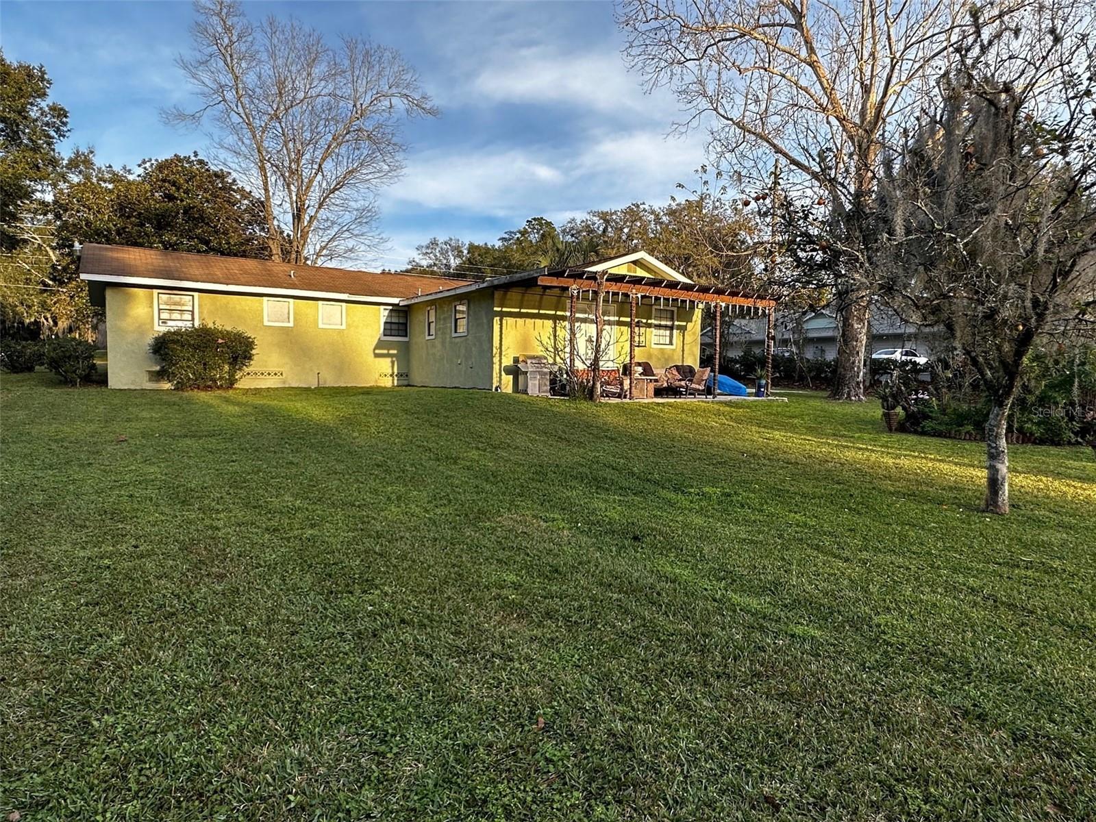 3250 SE LAKE WEIR AVE, OCALA, FL, 34471