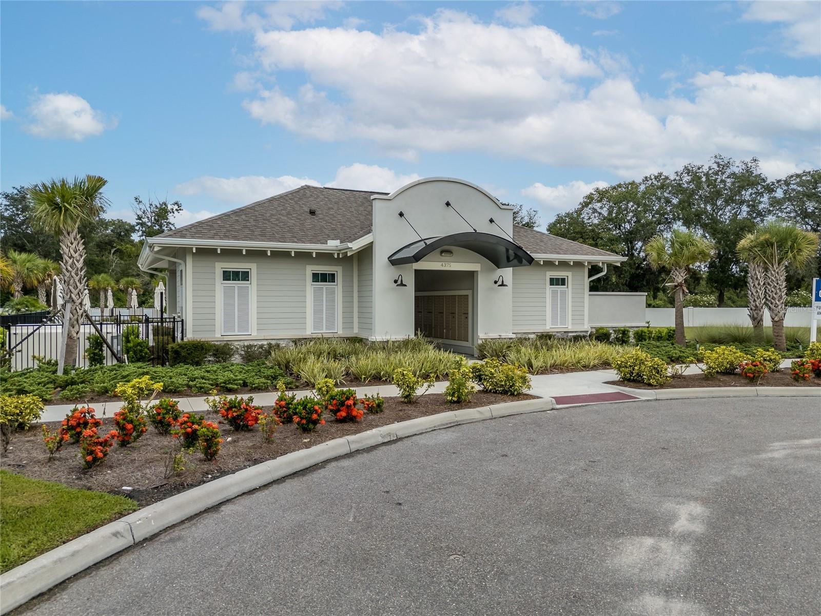 26082 WOVEN WICKER BND, LUTZ, FL, 33559
