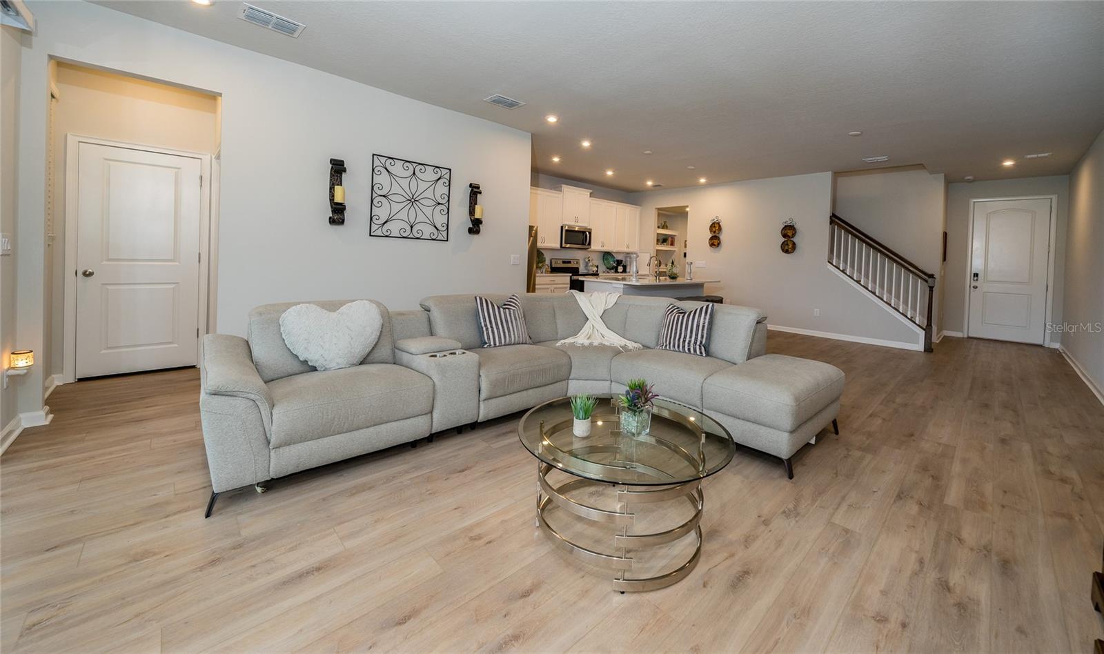 26082 WOVEN WICKER BND, LUTZ, FL, 33559