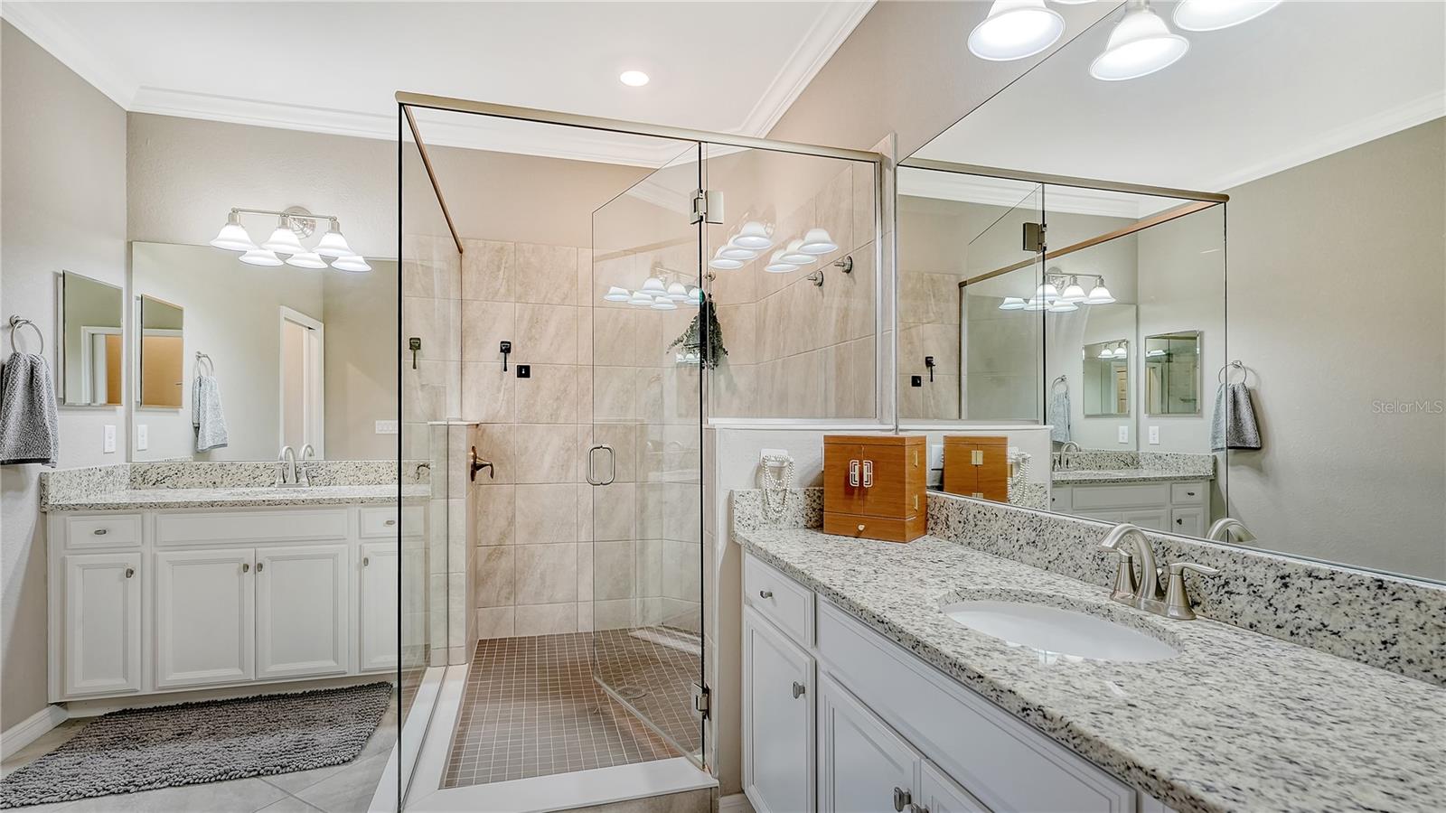 18117 GAWTHROP DR #103, BRADENTON, FL, 34211