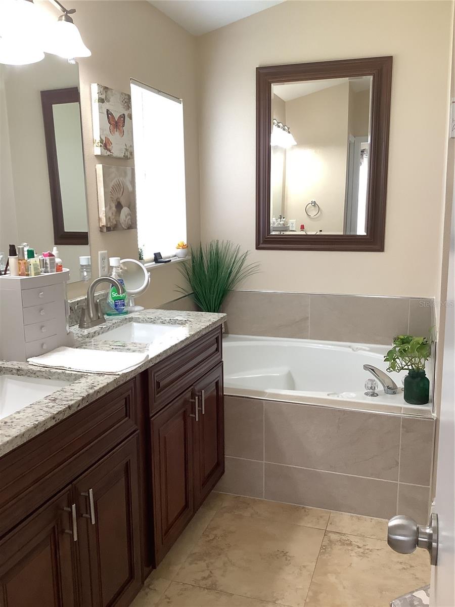 514 TREE SHORE DR, ORLANDO, FL, 32825