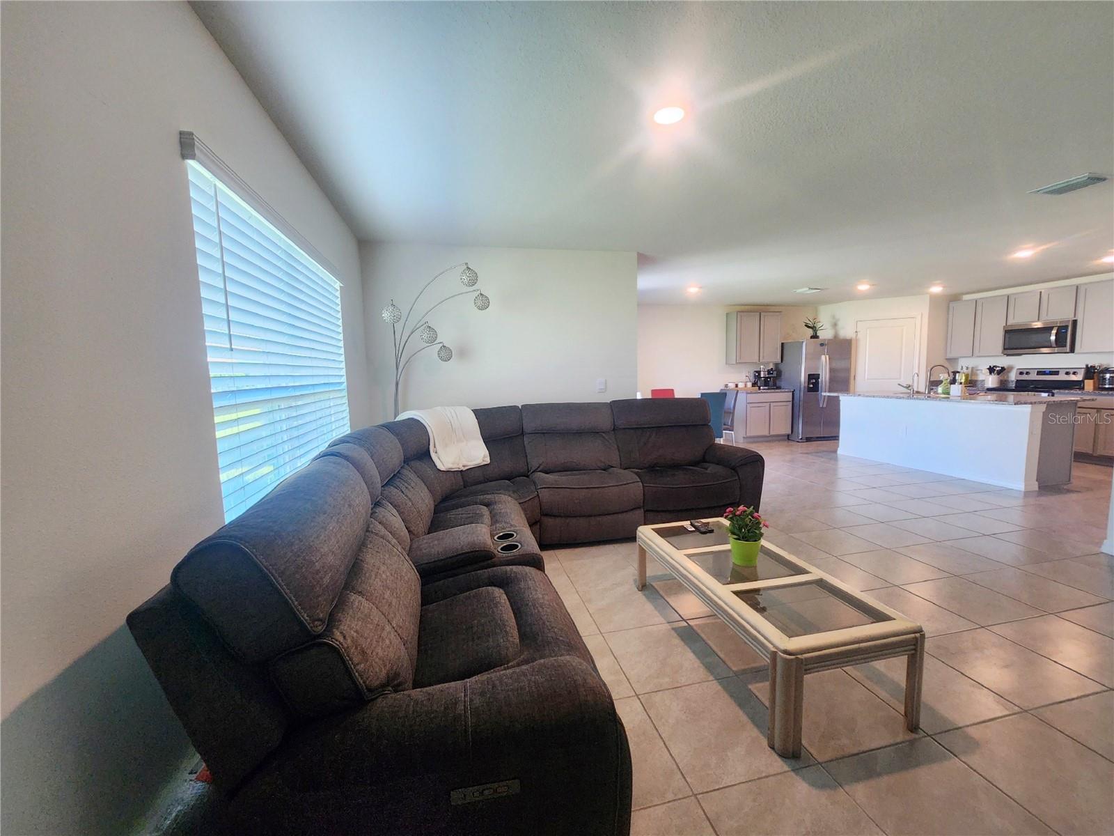 377 W FAIRWAYS VIEW DR, BEVERLY HILLS, FL, 34465
