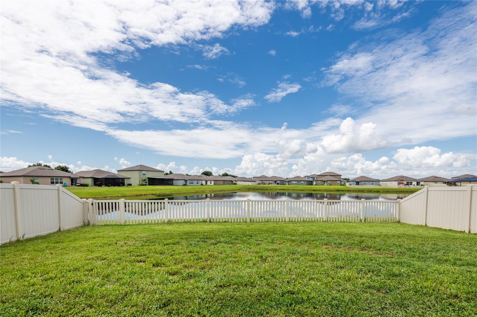 5429 BLUE AZURE DR, WIMAUMA, FL, 33598