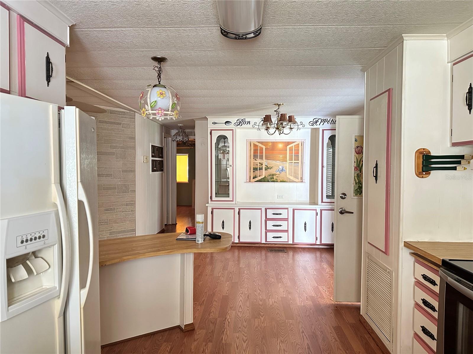 322 IVANHOE CIR, LADY LAKE, FL, 32159