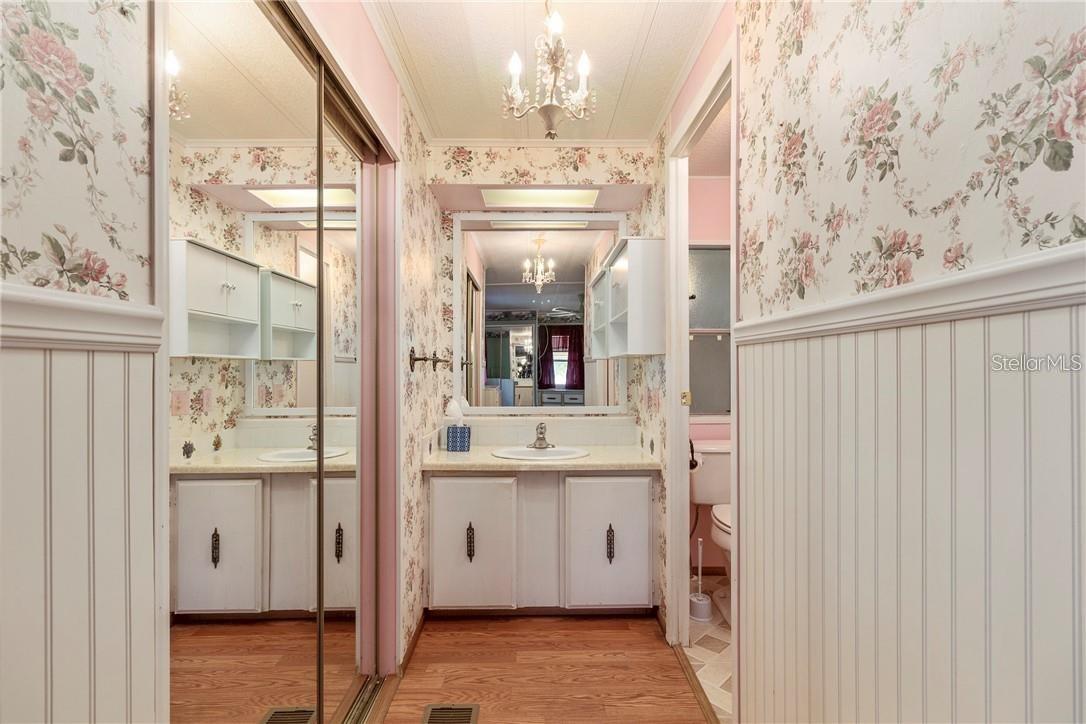 322 IVANHOE CIR, LADY LAKE, FL, 32159