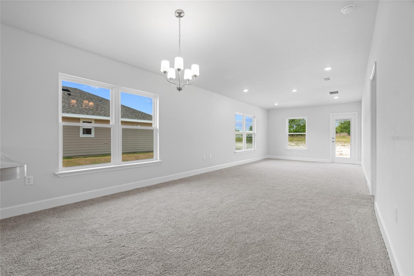 1945 N ROBERTS TRL, BELL, FL, 32619