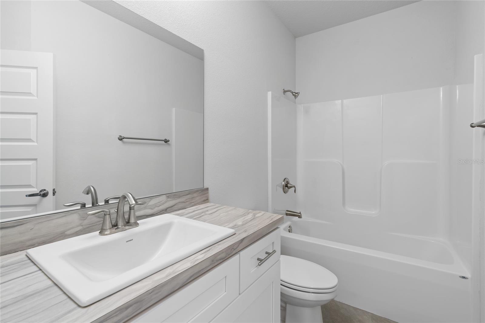 1945 N ROBERTS TRL, BELL, FL, 32619