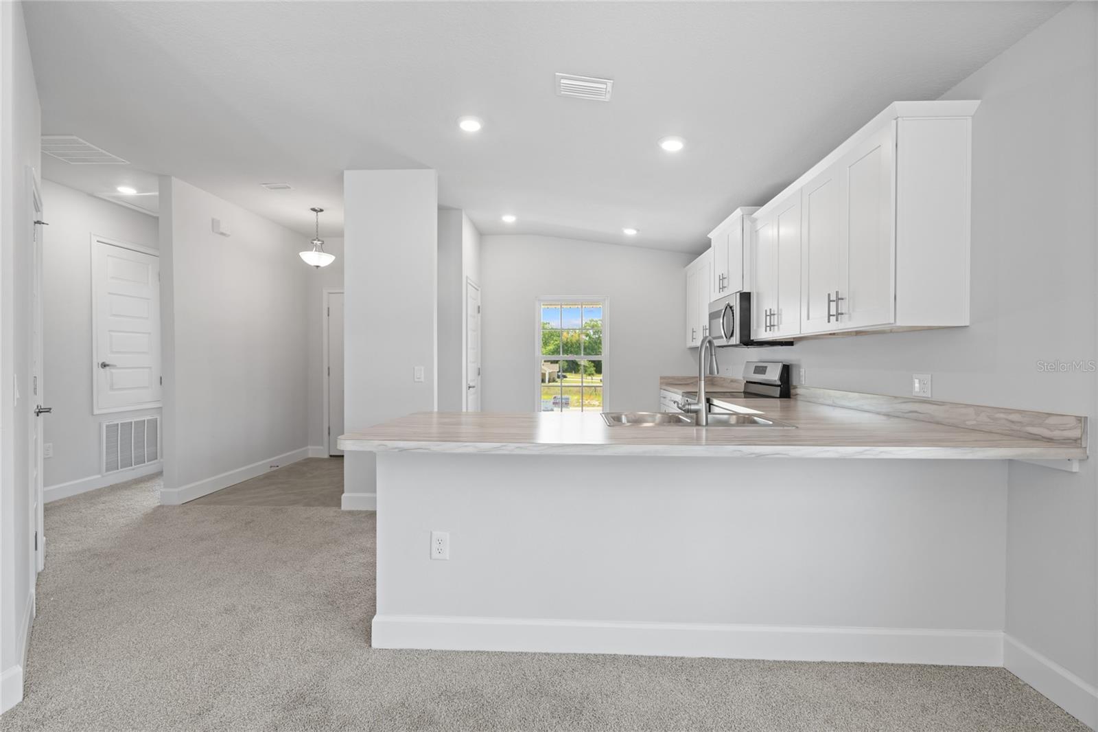 1945 N ROBERTS TRL, BELL, FL, 32619