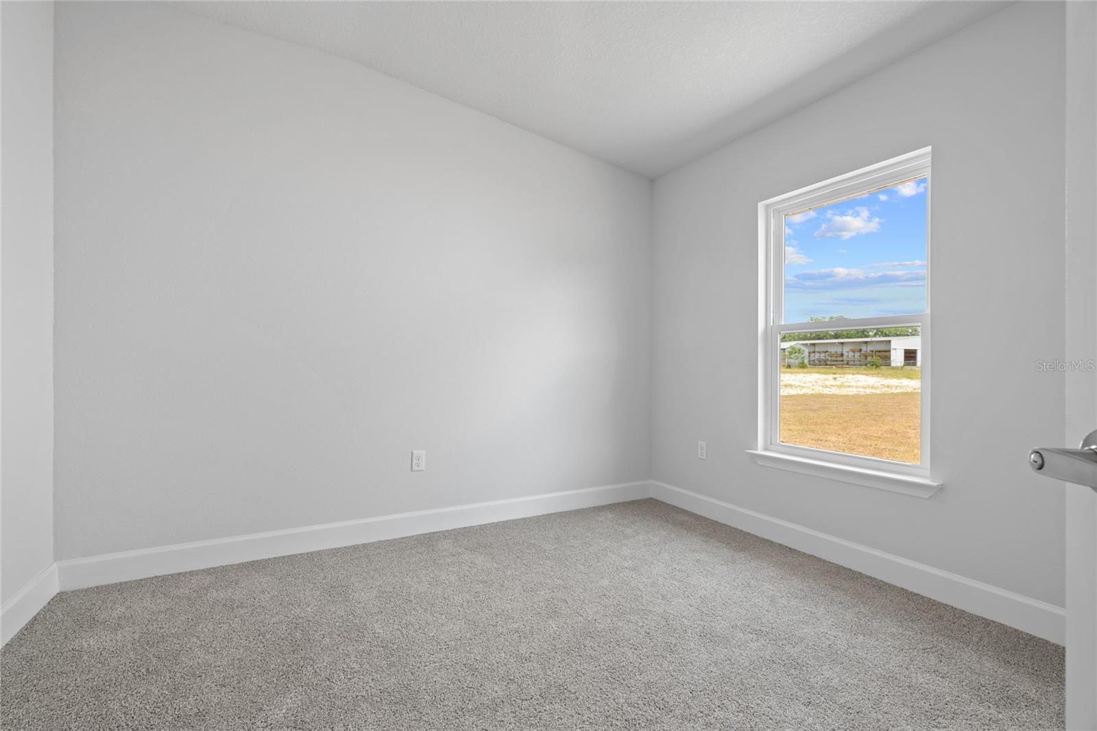 1945 N ROBERTS TRL, BELL, FL, 32619
