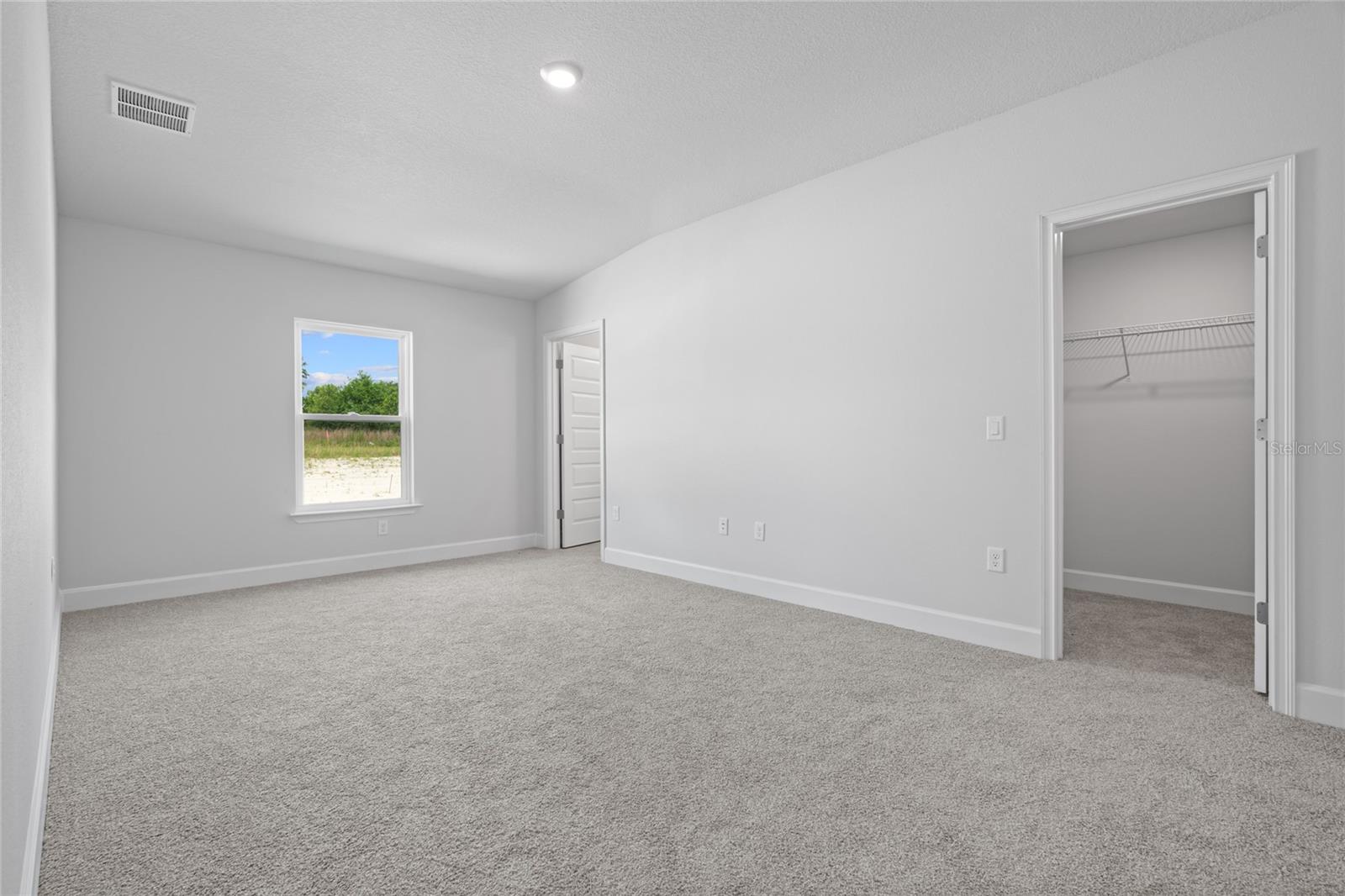 1945 N ROBERTS TRL, BELL, FL, 32619