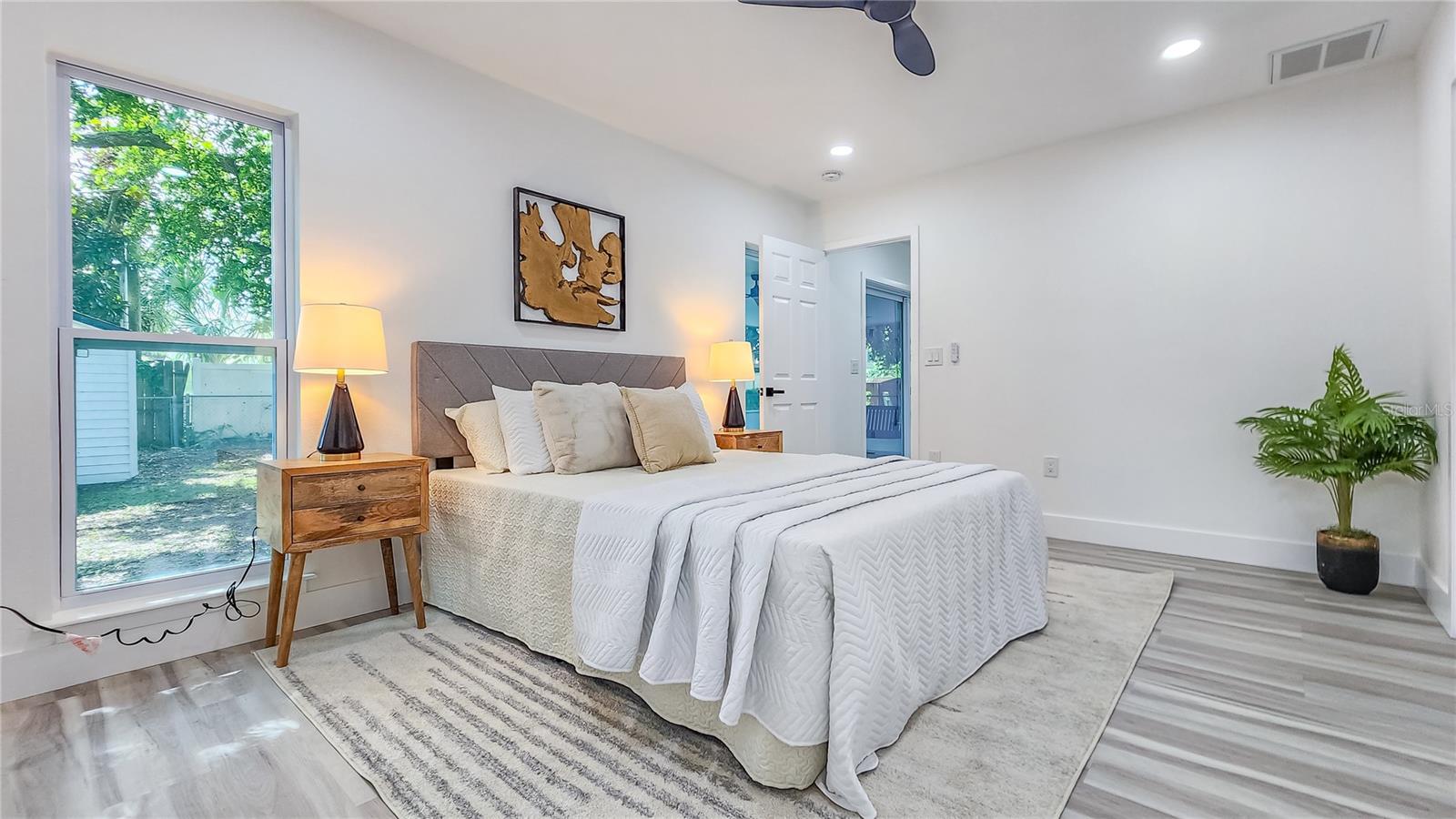 2220 CRYSTAL GROVE LN, LAKELAND, FL, 33801