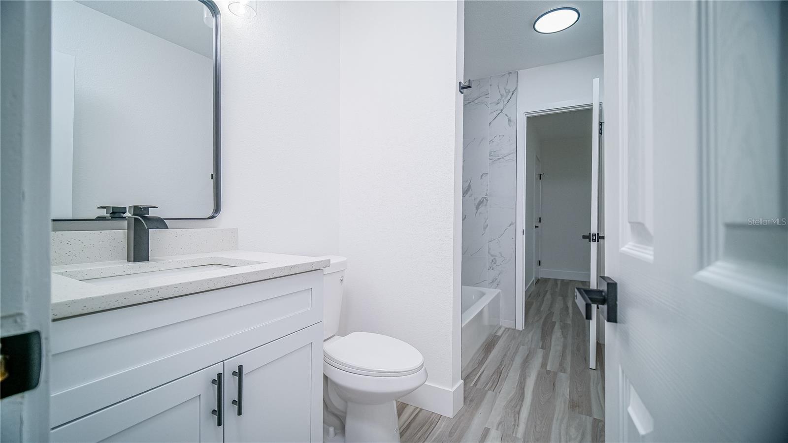 2220 CRYSTAL GROVE LN, LAKELAND, FL, 33801