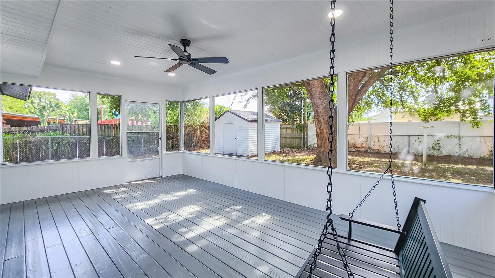 2220 CRYSTAL GROVE LN, LAKELAND, FL, 33801