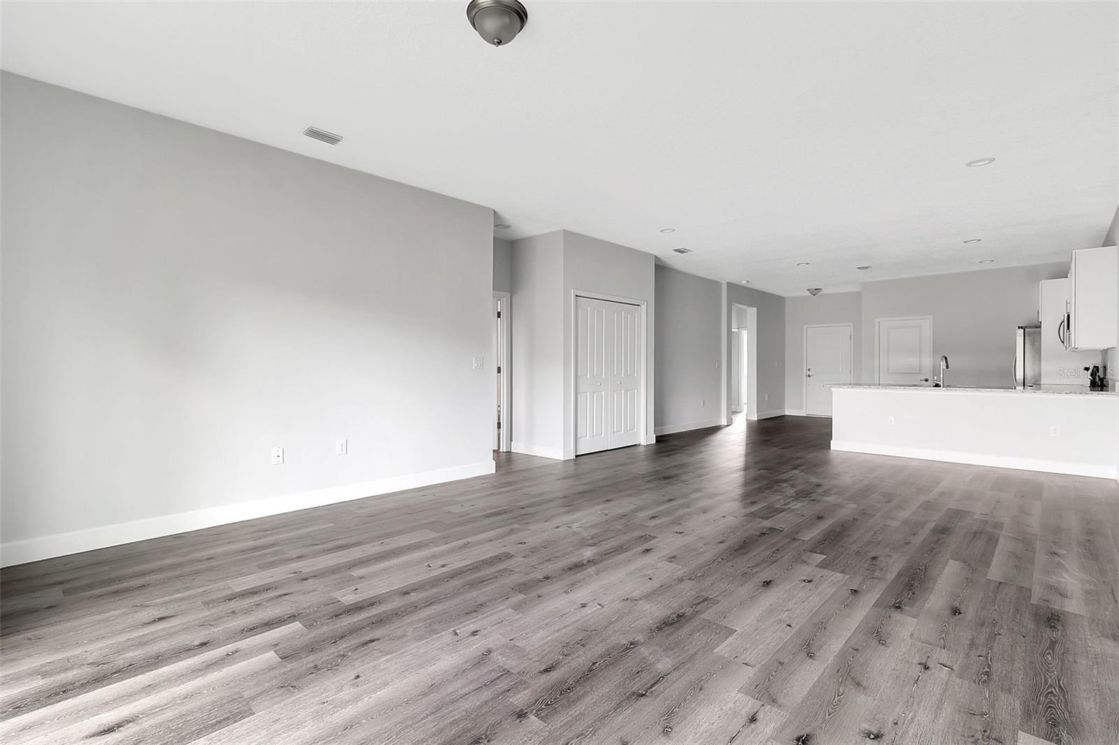 10420 PORT EVERGLADES ST, PORT CHARLOTTE, FL, 33981