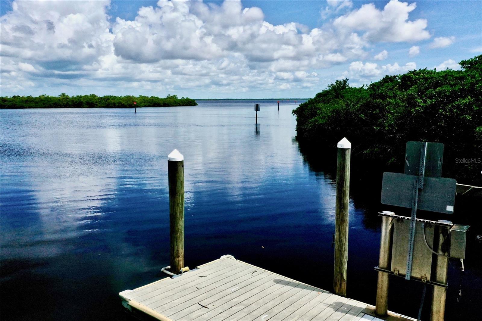 10420 PORT EVERGLADES ST, PORT CHARLOTTE, FL, 33981