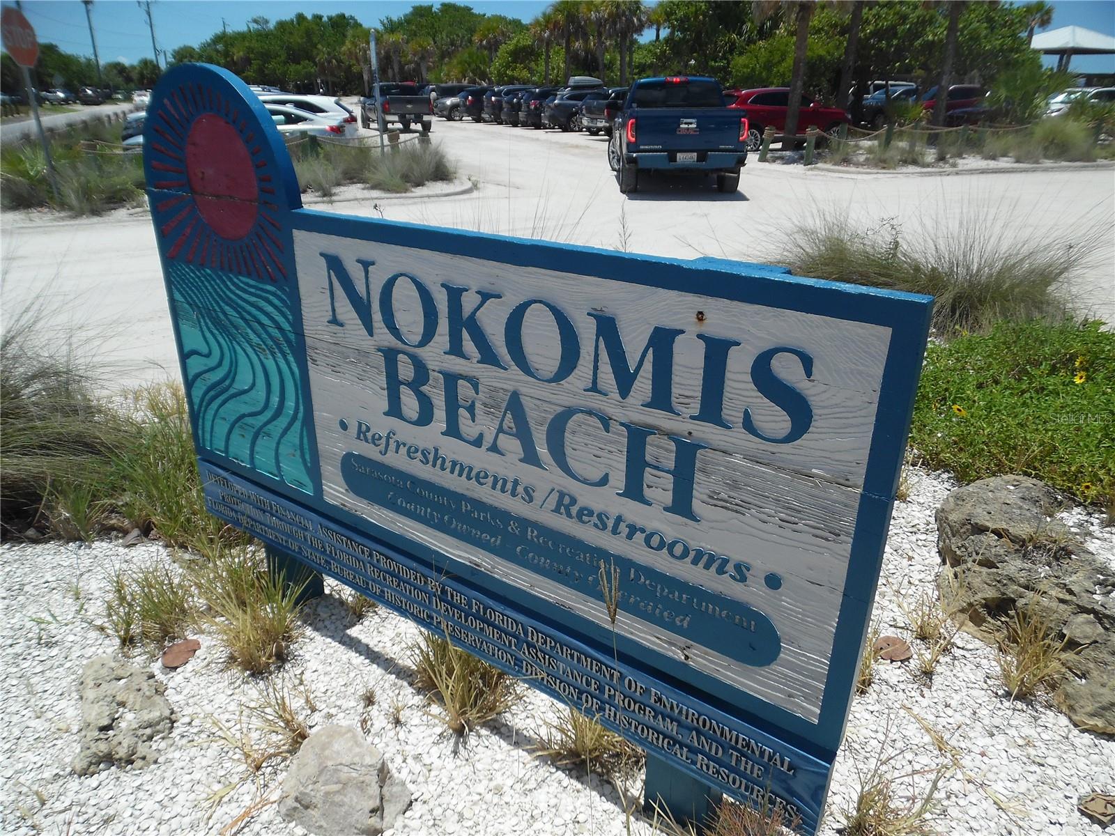 612 ALBEE RD W, NOKOMIS, FL, 34275