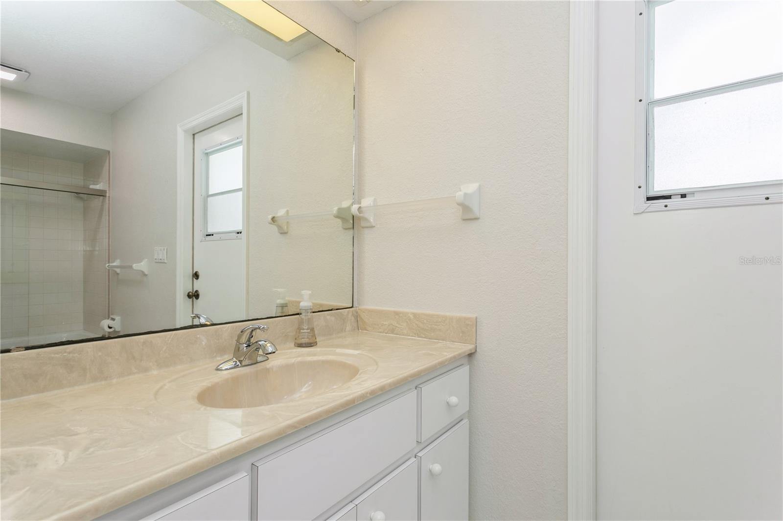 612 ALBEE RD W, NOKOMIS, FL, 34275