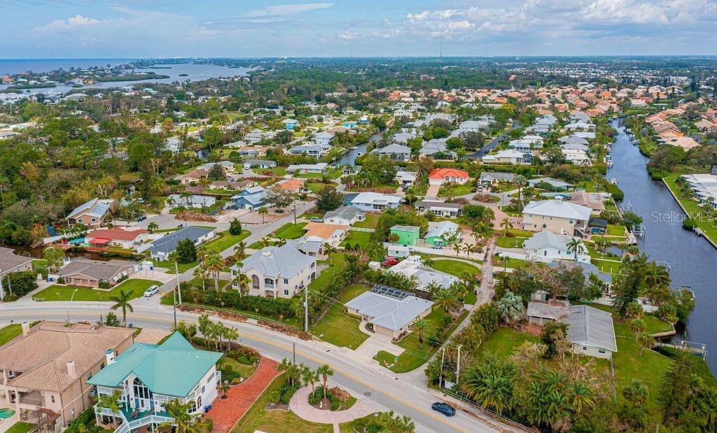 612 ALBEE RD W, NOKOMIS, FL, 34275