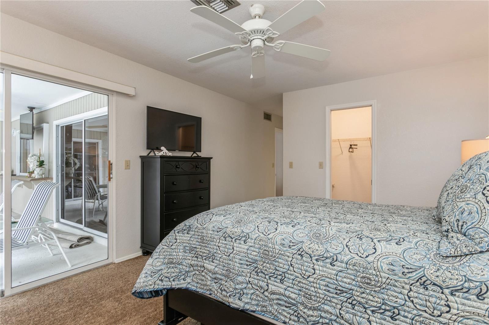 612 ALBEE RD W, NOKOMIS, FL, 34275