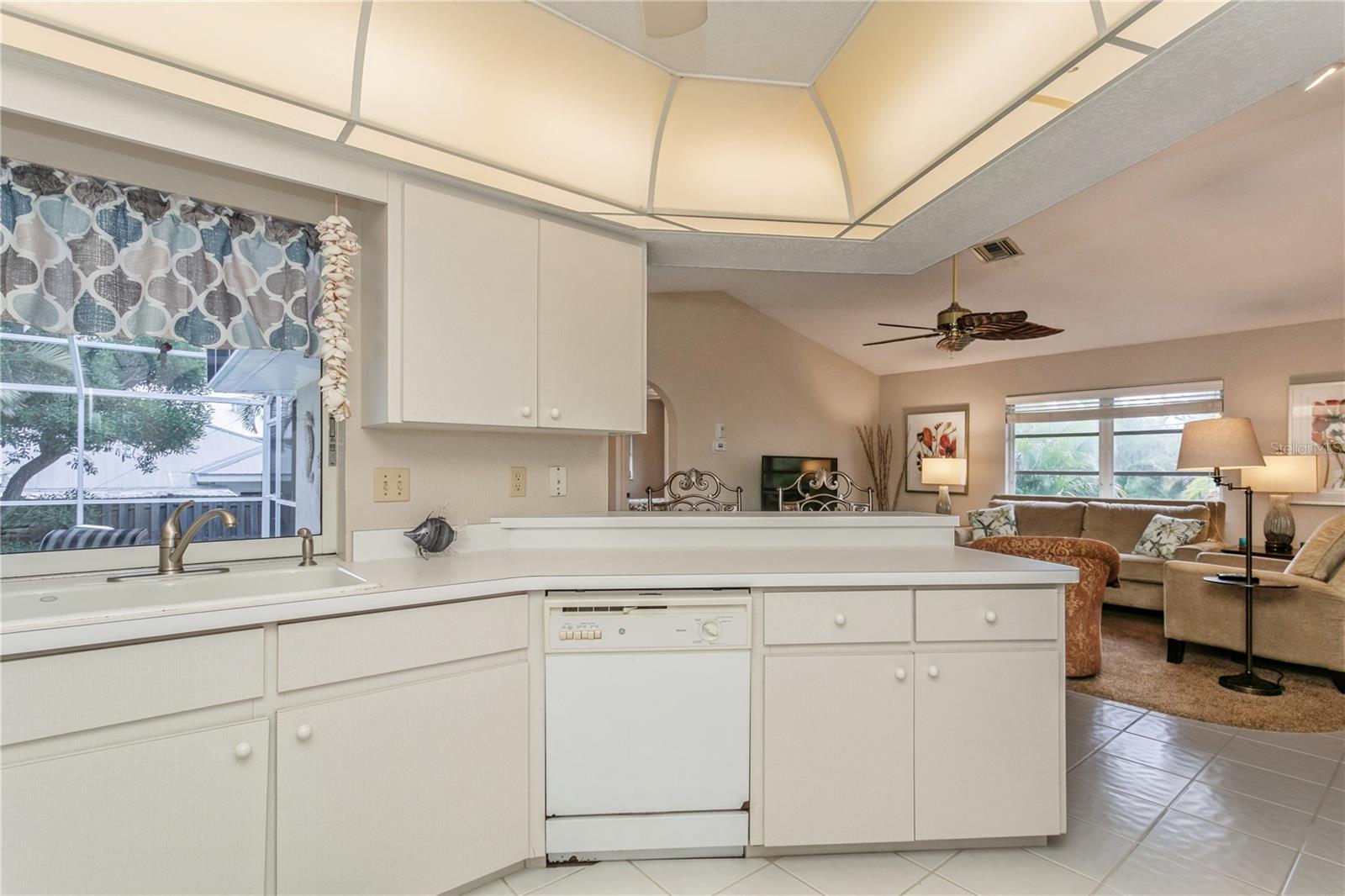 612 ALBEE RD W, NOKOMIS, FL, 34275
