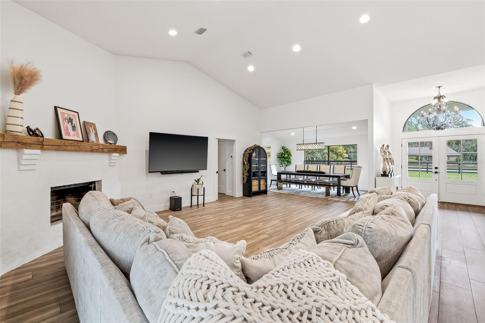 32131 HICKORY LN, SORRENTO, FL, 32776