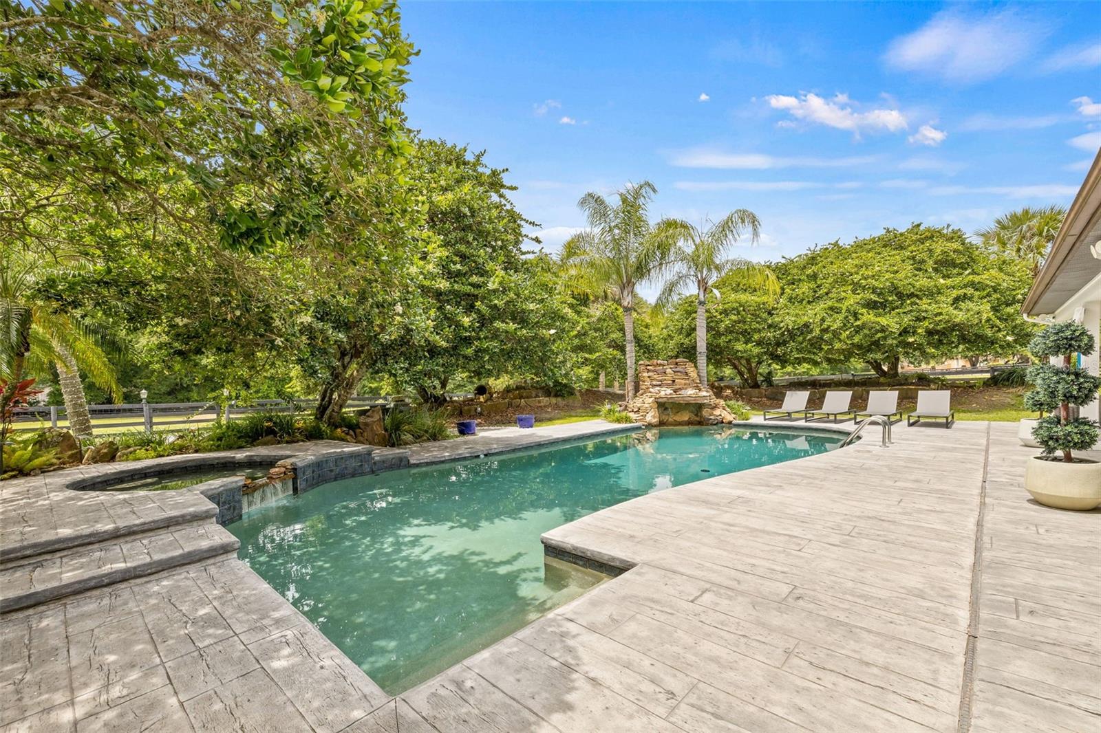 32131 HICKORY LN, SORRENTO, FL, 32776