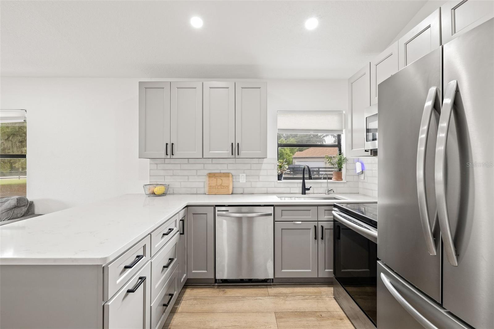 32131 HICKORY LN, SORRENTO, FL, 32776