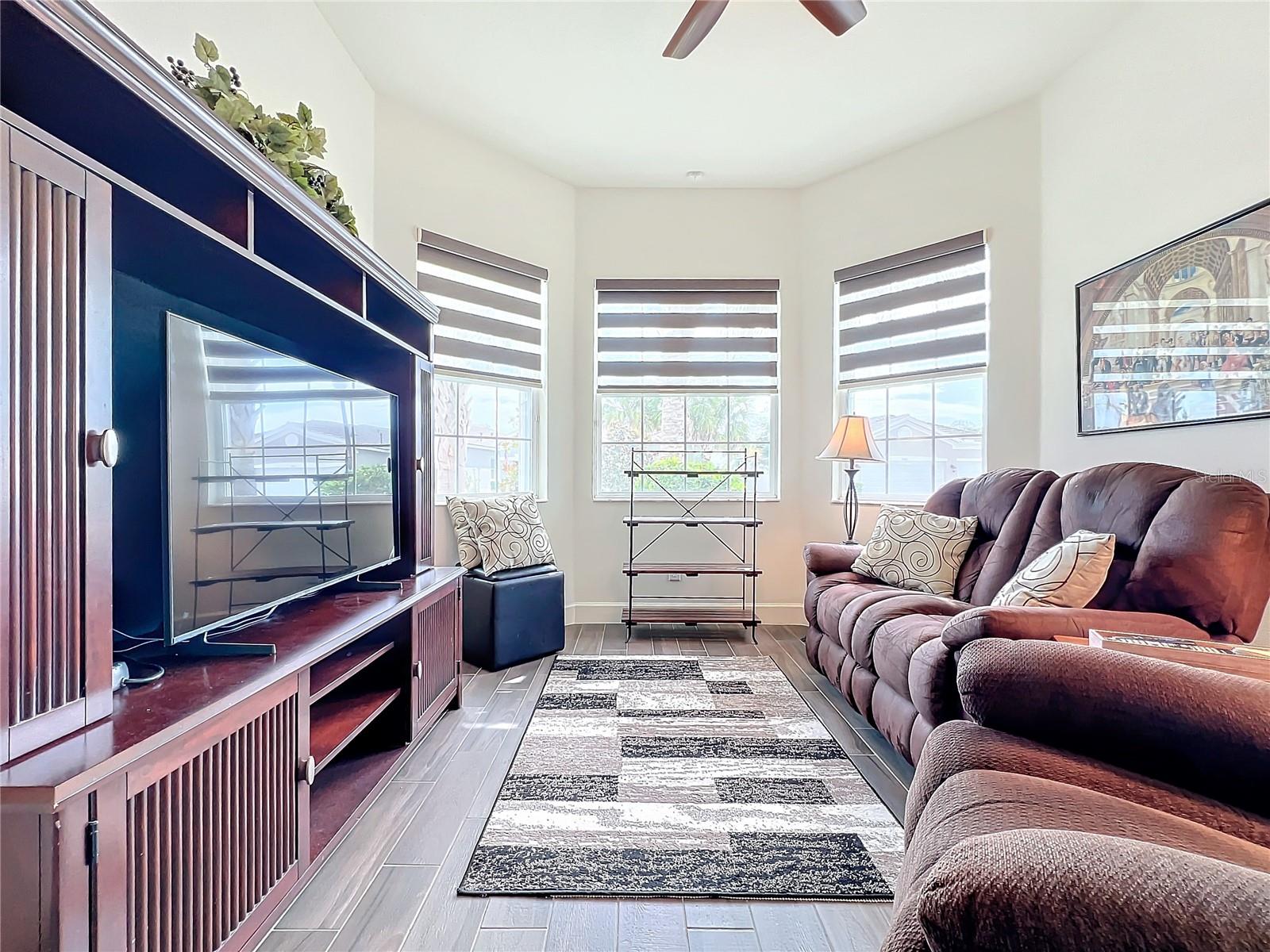 15503 CORONA DEL MAR DR, WIMAUMA, FL, 33598