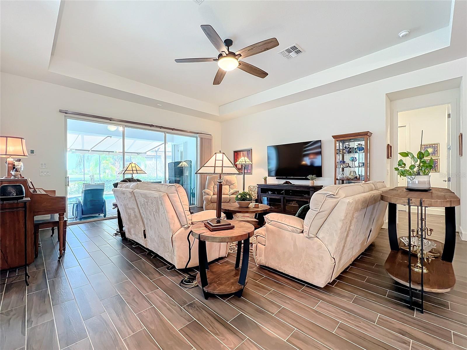 15503 CORONA DEL MAR DR, WIMAUMA, FL, 33598