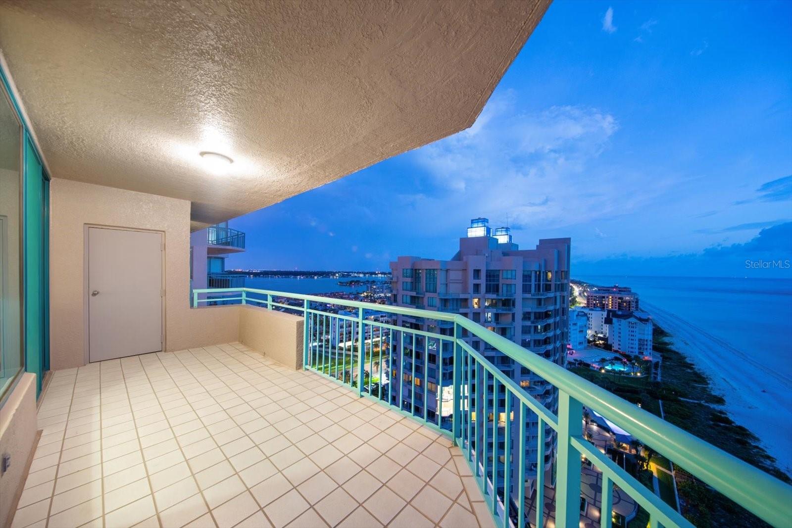 1540 GULF BLVD #2102, CLEARWATER BEACH, FL, 33767