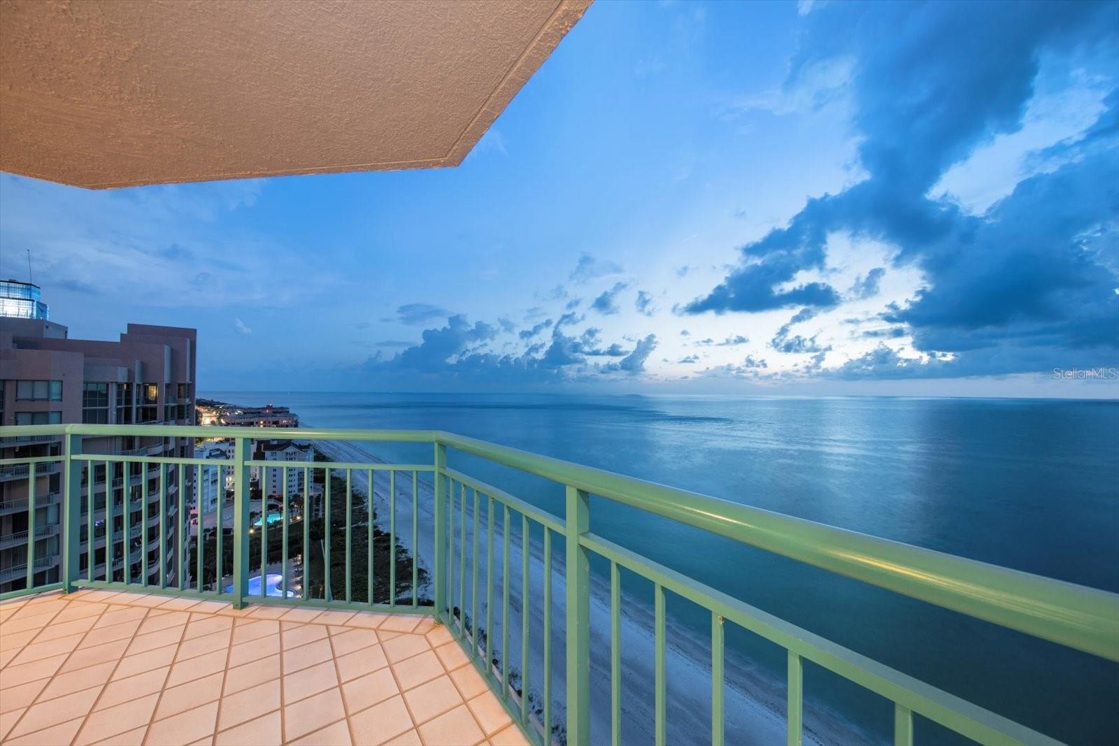 1540 GULF BLVD #2102, CLEARWATER BEACH, FL, 33767