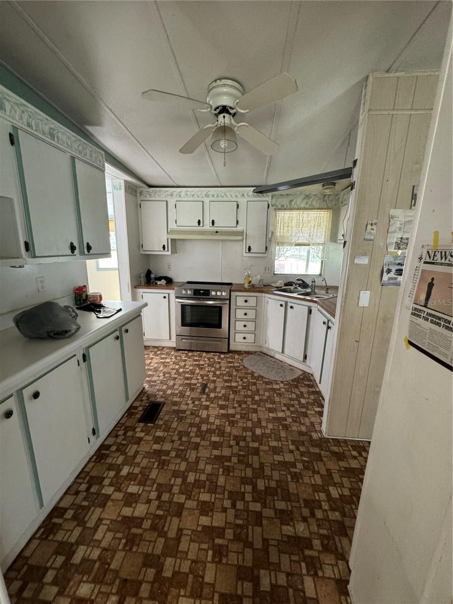 15536 PETER MAX BLVD, HUDSON, FL, 34669