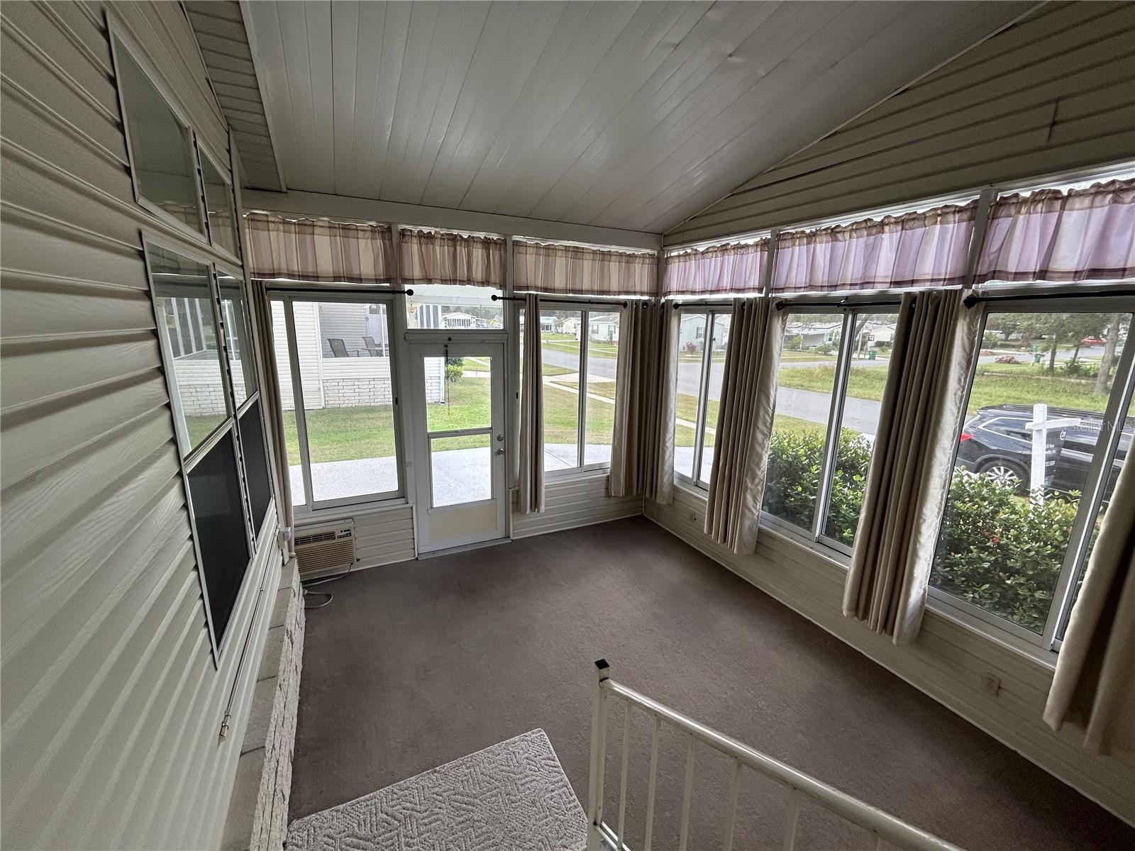 6048 RIDGEWAY DR, ZEPHYRHILLS, FL, 33542