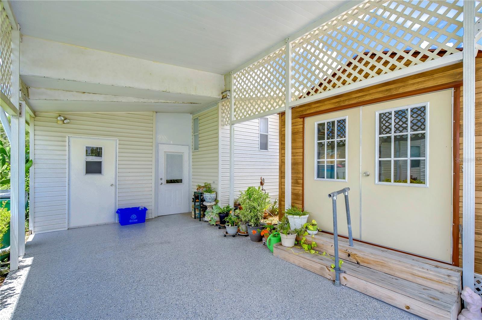 6048 RIDGEWAY DR, ZEPHYRHILLS, FL, 33542
