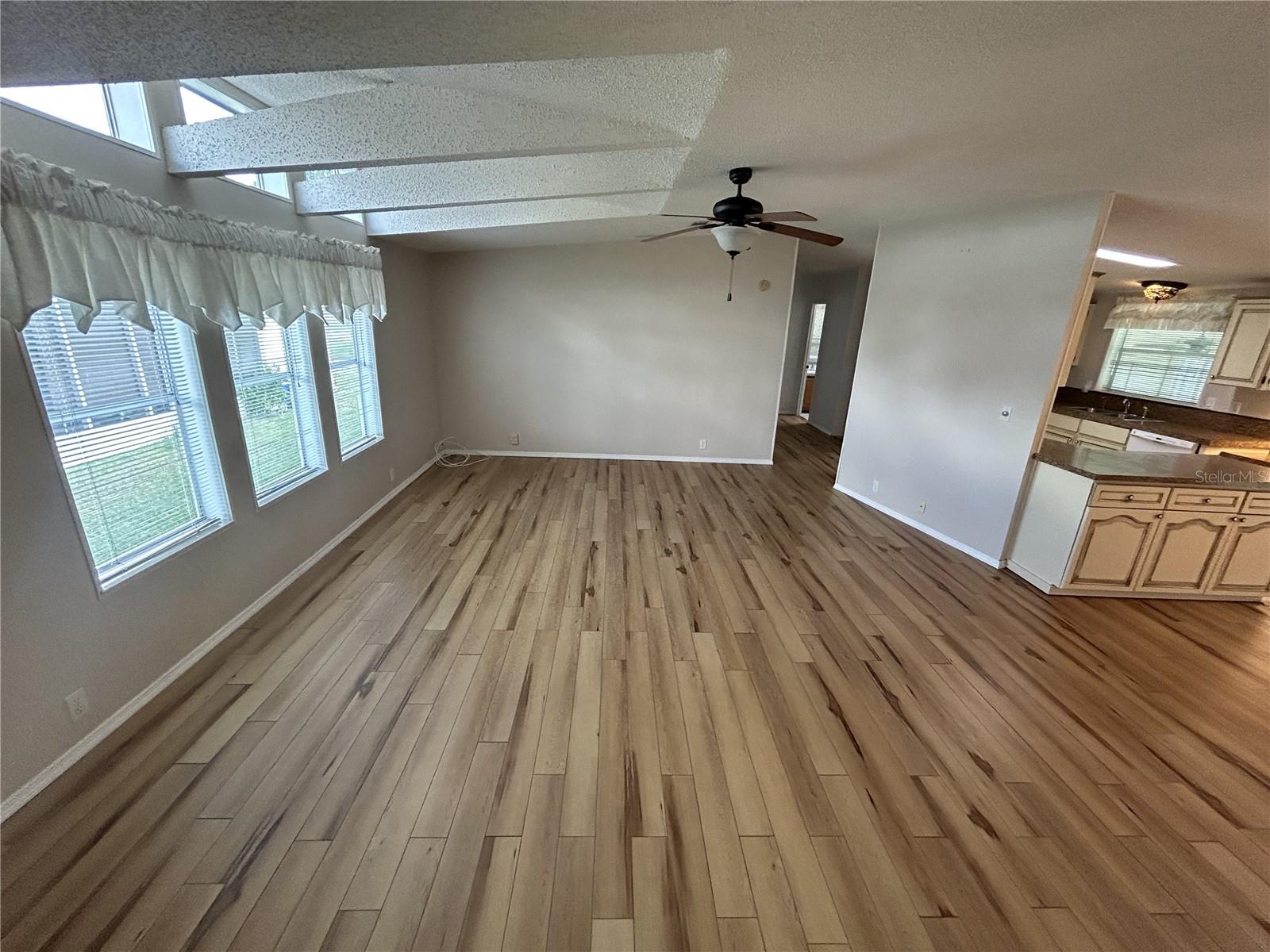 6048 RIDGEWAY DR, ZEPHYRHILLS, FL, 33542