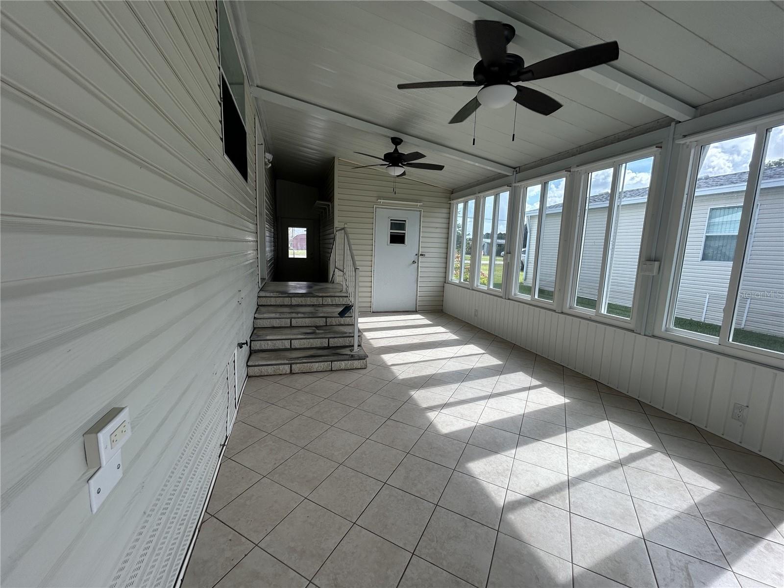 6048 RIDGEWAY DR, ZEPHYRHILLS, FL, 33542