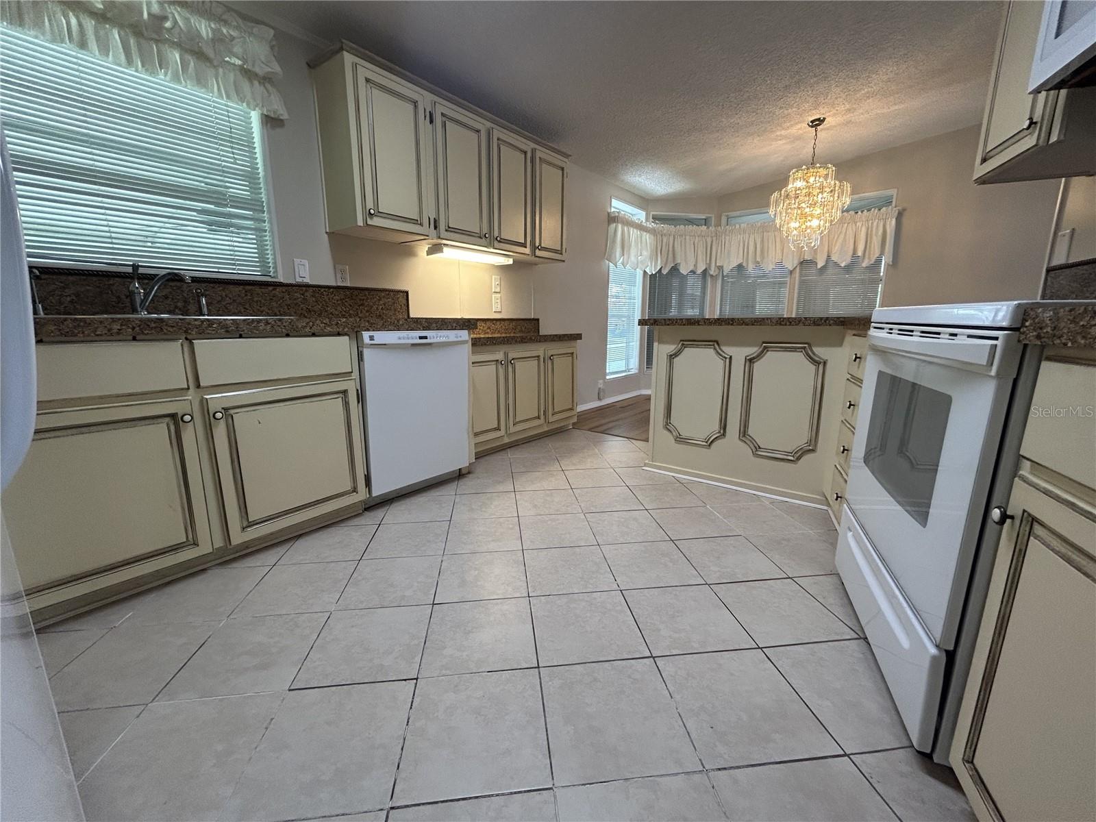 6048 RIDGEWAY DR, ZEPHYRHILLS, FL, 33542
