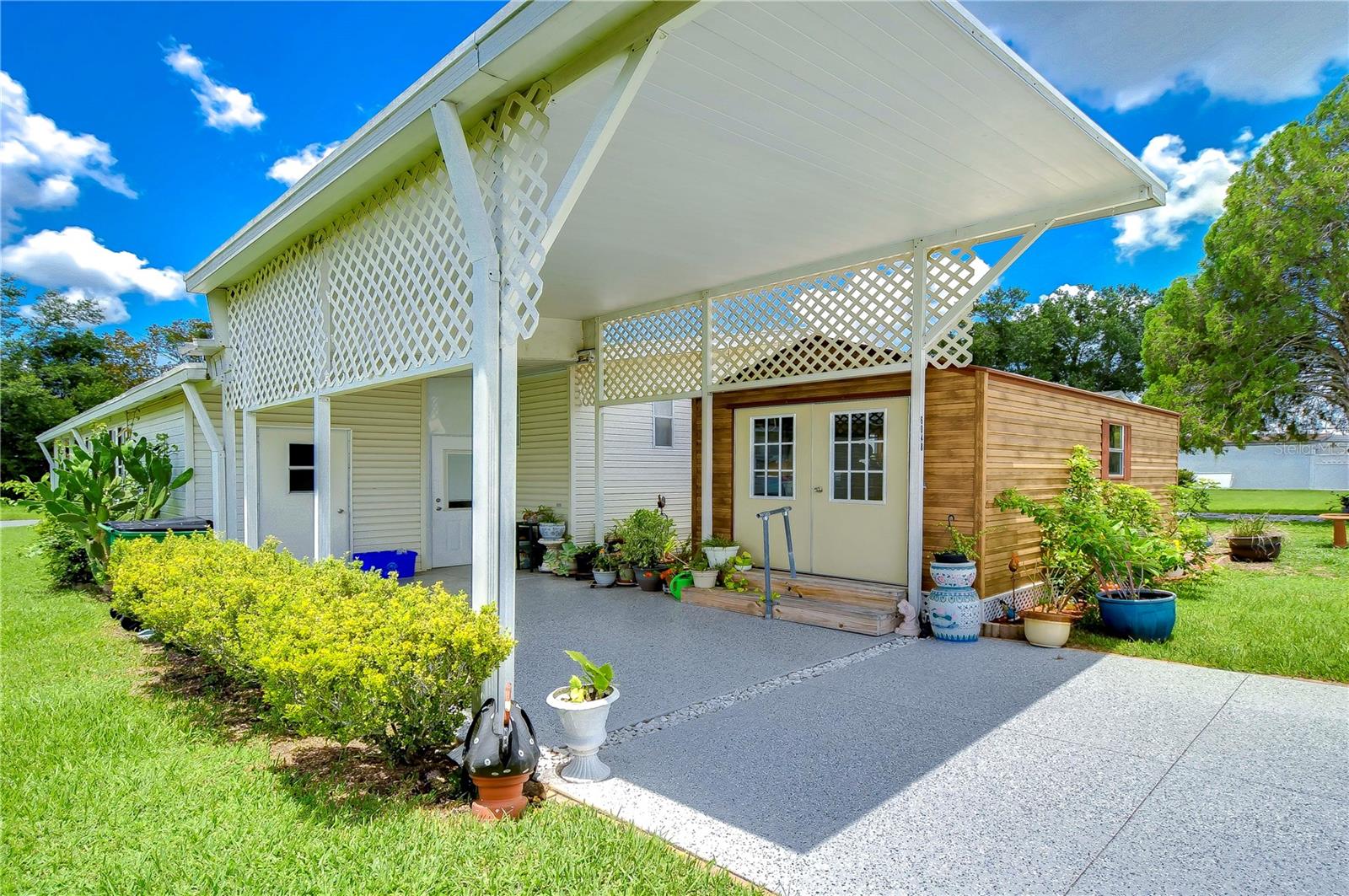 6048 RIDGEWAY DR, ZEPHYRHILLS, FL, 33542