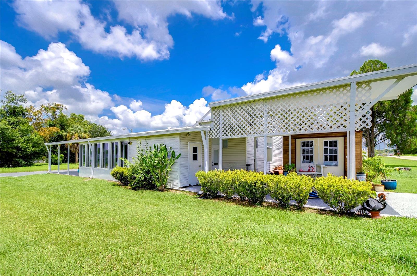 6048 RIDGEWAY DR, ZEPHYRHILLS, FL, 33542