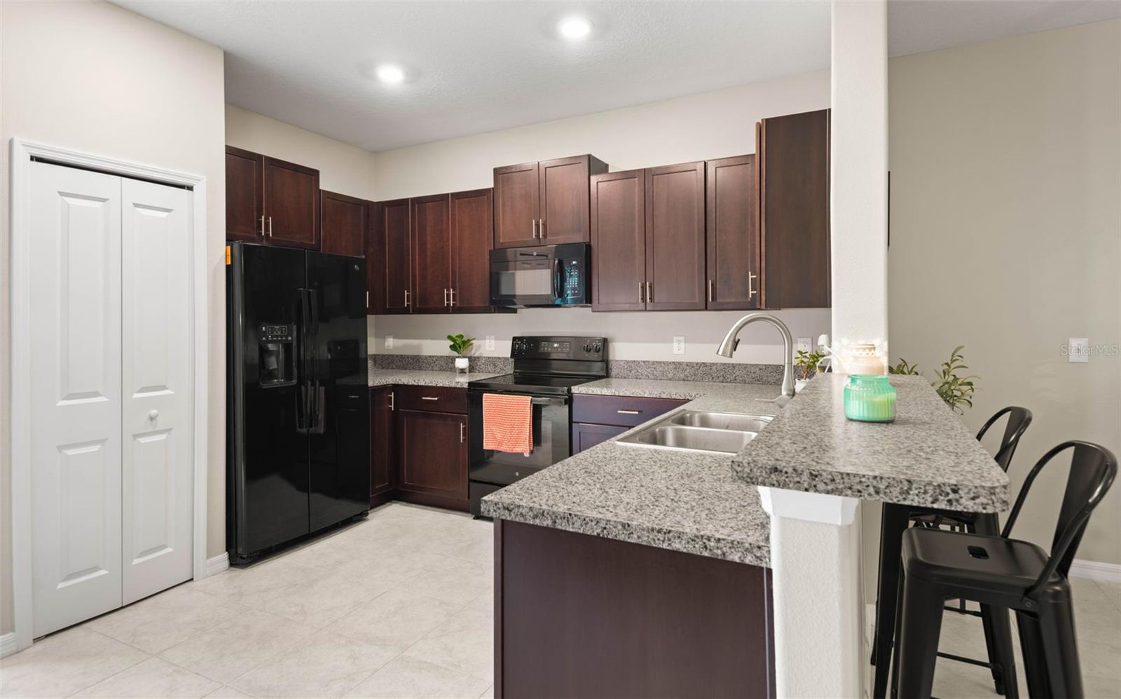 7203 SWEET ALYSSUM CT, TAMPA, FL, 33619
