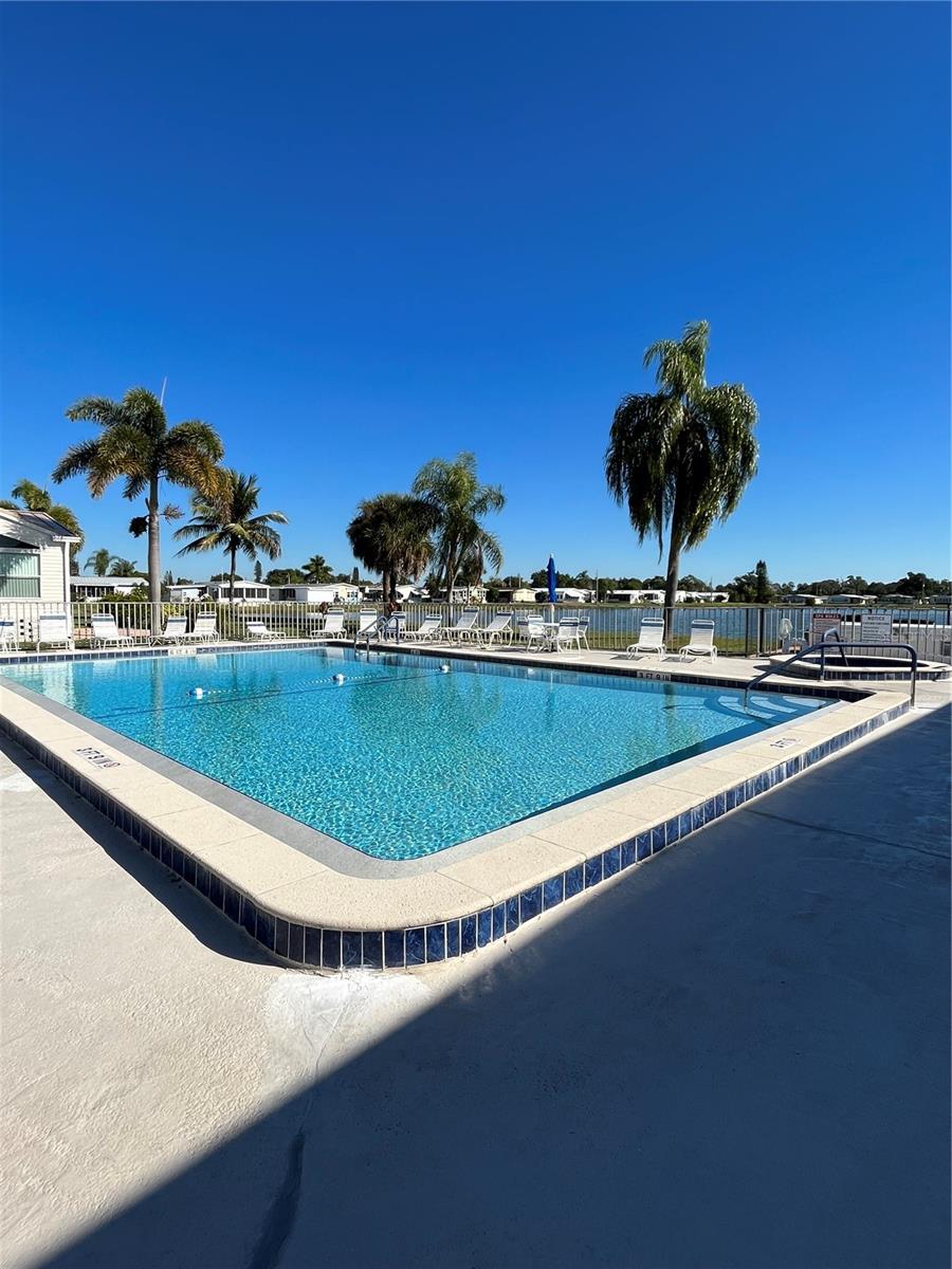2965 LONGVIEW LN S, NORTH FORT MYERS, FL, 33917