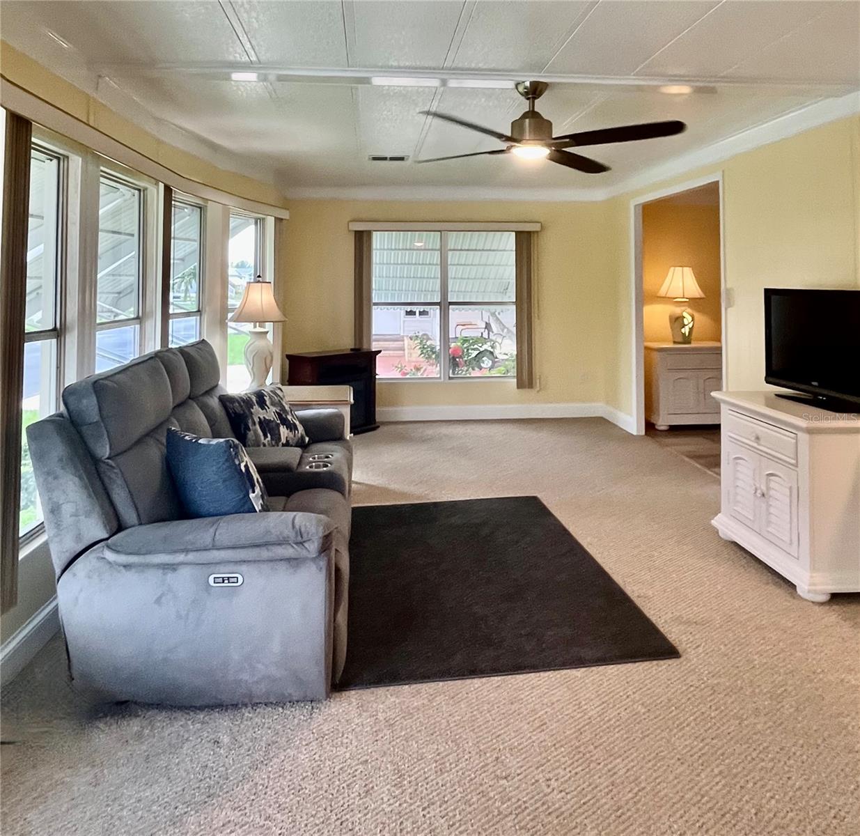 2965 LONGVIEW LN S, NORTH FORT MYERS, FL, 33917
