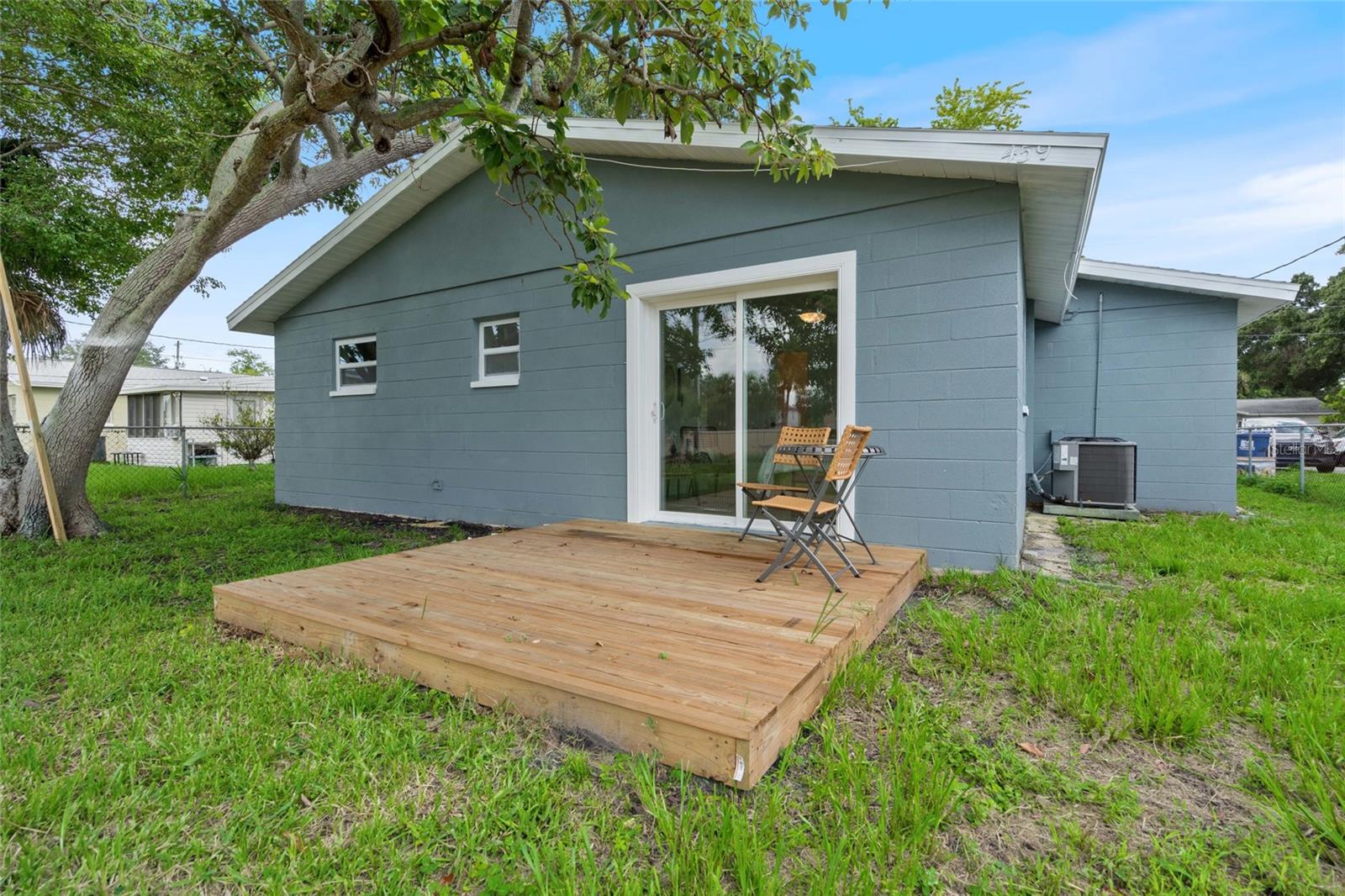 459 74TH AVE N, ST PETERSBURG, FL, 33702